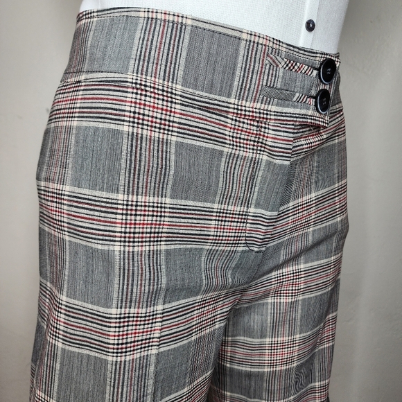Carolina Herrera New York Lightweight Stretch Wool Plaid Bermuda Shorts - Picture 8 of 13